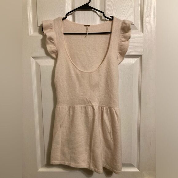 Free People Pink Wool Shirt, Size Medium - Picture 1 of 3